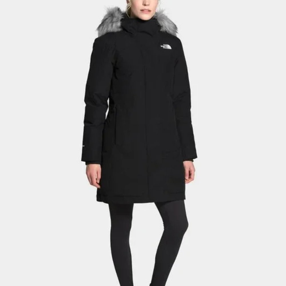 The North Face Arctic Down Parka in Black